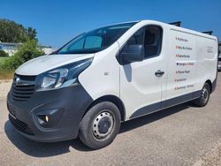 Weiß Gebraucht 2018 Opel Vivaro Van | 7.599 € (Fairer Preis)