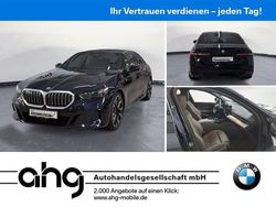 M carbonschwarz metallic Gebraucht 2025 BMW 520 Comfort Edition Limousine | 52.630 € (Guter Preis)