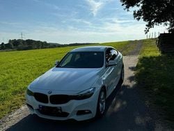 Weiß Gebraucht 2019 BMW 320 Gran Turismo M Sport Limousine | 25.000 € (Fairer Preis)