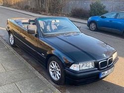 Schwarz Gebraucht 1998 BMW 316 Cabrio | 5.900 €
