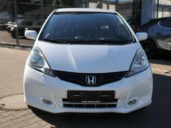 Weiß Gebraucht 2015 Honda Jazz Comfort Plus Kleinwagen | 10.800 € (Fairer Preis)