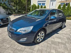 Blau Gebraucht 2012 Opel Astra Limousine | 3.490 € (Guter Preis)