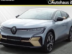 Grau Gebraucht 2024 Renault Mégane Komfort Limousine | 38.490 € (Fairer Preis)