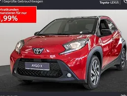 Rot Gebraucht 2025 Toyota Aygo Play Kleinwagen | 19.490 € (Etwas zu teuer)