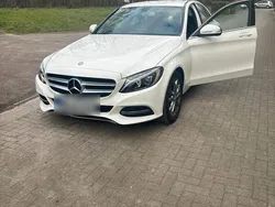 Weiß Gebraucht 2015 Mercedes C200 Limousine | 18.900 € (Fairer Preis)