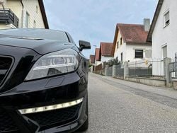 Schwarz Gebraucht 2012 Mercedes CLS63 AMG AMG Coupé | 27.000 €