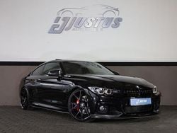 Black sapphire metallic (475) Gebraucht 2020 BMW 440 Performance Coupé | 34.900 € (Fairer Preis)