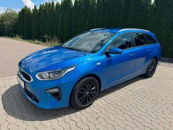 Blau Gebraucht 2021 Kia Ceed Sportswagon Kombi | 15.790 € (Etwas zu teuer)