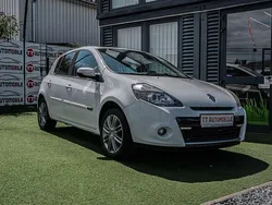 Weiß Gebraucht 2011 Renault Clio III Night&Day Kleinwagen | 4.499 € (Fairer Preis)
