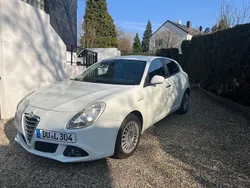 Weiß Gebraucht 2011 Alfa Romeo Giulietta Kleinwagen | 4.900 € (Fairer Preis)