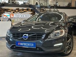 Grau Gebraucht 2017 Volvo V60 Business Edition Kombi | 9.699 € (Fairer Preis)