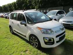 Weiß Gebraucht 2014 Citroën C3 Picasso SELECTION Van / Kleinbus | 3.890 € (Fairer Preis)