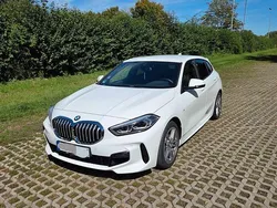 Weiß Gebraucht 2020 BMW 118 M Sport Kleinwagen | 21.500 € (Fairer Preis)