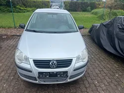 Silber Gebraucht 2009 VW Polo Trendline Limousine | 2.999 € (Fairer Preis)