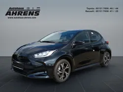 Mysticschwarz mica Gebraucht 2025 Toyota Yaris Hybrid Kleinwagen | 26.700 € (Etwas zu teuer)