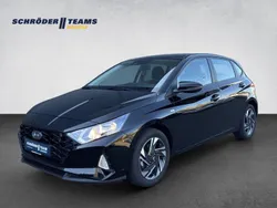 Schwarz Gebraucht 2024 Hyundai i20 Trend Limousine | 17.390 € (Fairer Preis)