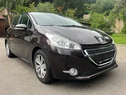 Braun Gebraucht 2013 Peugeot 208 Active Kleinwagen | 4.999 € (Guter Preis)