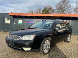 Schwarz (metallic) Gebraucht 2005 Ford Mondeo Ghia Kombi | 5.750 €