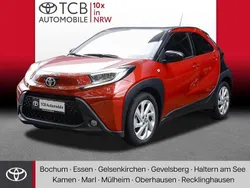 Rot Gebraucht 2022 Toyota Aygo Pulse Kleinwagen | 13.989 € (Guter Preis)