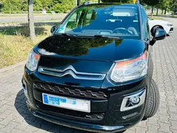 Schwarz Gebraucht 2016 Citroën C3 Picasso Exclusive Van / Kleinbus | 8.500 € (Teuer)