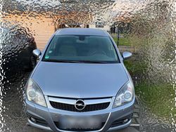 Grau Gebraucht 2009 Opel Vectra Limousine | 5.500 € (Teuer)