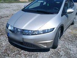 Grau Gebraucht 2007 Honda Civic Limousine | 4.700 € (Guter Preis)