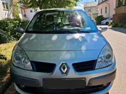 Grau Gebraucht 2008 Renault Scénic II Van / Kleinbus | 3.700 € (Fairer Preis)