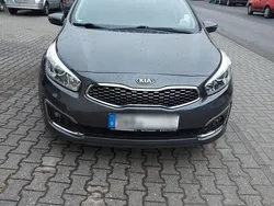 Grau Gebraucht 2017 Kia Ceed 2 Kombi | 9.499 € (Guter Preis)