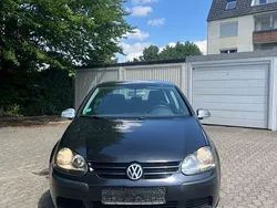 Schwarz Gebraucht 2003 VW Golf IV Limousine | 2.190 € (Fairer Preis)