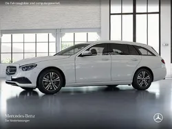 Weiß Gebraucht 2022 Mercedes E220 Avantgarde Limousine | 36.890 € (Guter Preis)