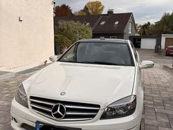 Weiß Gebraucht 2009 Mercedes CLC220 Kleinwagen | 7.500 € (Fairer Preis)