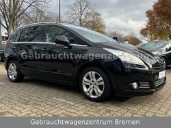 Schwarz Gebraucht 2010 Peugeot 5008 Platinum Van / Kleinbus | 4.990 € (Fairer Preis)