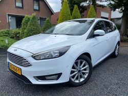 Weiß Gebraucht 2018 Ford Focus Titanium Limousine | 7.496 € (Teuer)