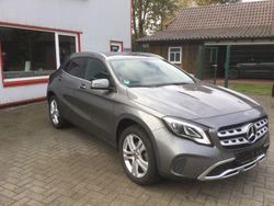 Grau Gebraucht 2019 Mercedes GLA220 SUV | 22.499 € (Fairer Preis)