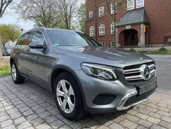 Grau Gebraucht 2016 Mercedes GLC220 AMG SUV | 19.950 € (Fairer Preis)