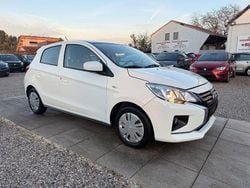 Weiß Gebraucht 2020 Mitsubishi Space Star Basis Limousine | 7.999 € (Guter Preis)