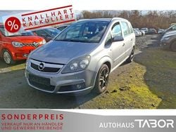 Lichtsilber/silver lightning Gebraucht 2006 Opel Zafira Edition Van / Kleinbus | 2.185 € (Superpreis)