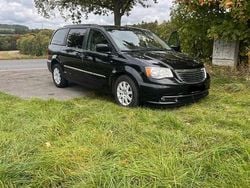Schwarz Gebraucht 2013 Chrysler Town & Country Van / Kleinbus | 9.200 €
