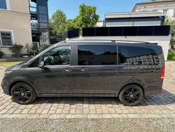 Grau Gebraucht 2023 Mercedes V300 Edition Van / Kleinbus | 67.500 € (Teuer)