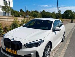 Weiß Gebraucht 2021 BMW 118 M Sport Kleinwagen | 23.500 € (Fairer Preis)