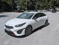 Weiß Gebraucht 2022 Kia ProCeed GT Kleinwagen | 26.500 € (Guter Preis)
