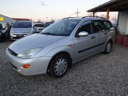 Silber Gebraucht 2000 Ford Focus Ghia Kombi | 450 € (Superpreis)