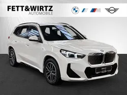 Weiß Gebraucht 2024 BMW iX1 Performance SUV | 44.490 € (Fairer Preis)