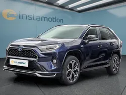 Blau Gebraucht 2021 Toyota RAV4 Hybrid SUV | 39.449 € (Fairer Preis)