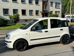 Weiß Gebraucht 2011 Fiat Panda Sport Kleinwagen | 1.990 €