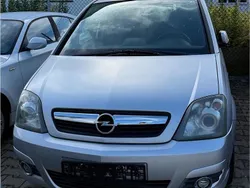 Silber Gebraucht 2009 Opel Meriva Van / Kleinbus | 950 € (Superpreis)