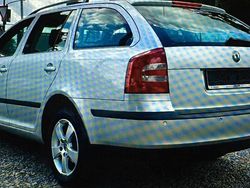 Grau Gebraucht 2005 Skoda Octavia Kombi | 5.990 €