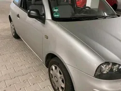 Grau Gebraucht 2001 Seat Arosa Kleinwagen | 800 €