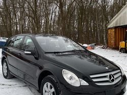 Schwarz Gebraucht 2007 Mercedes 320 Kombi | 4.700 €