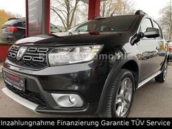 Schwarz Gebraucht 2018 Dacia Sandero Prestige SUV | 9.690 €